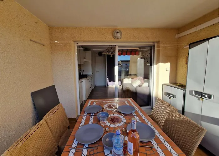Διαμέρισμα 2 Pieces Avec Terrasse Et Parking - Fr-1-387-218 *